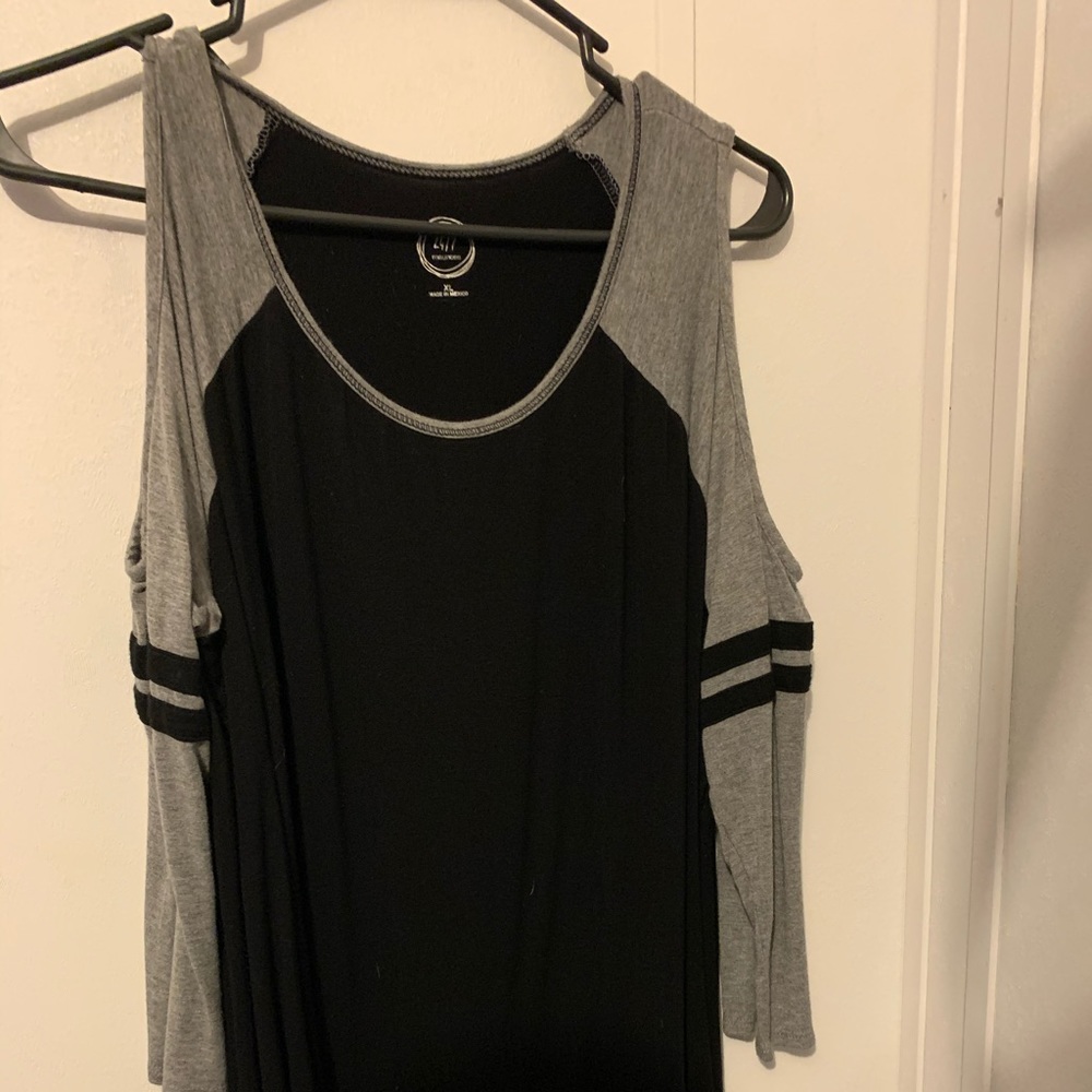 Maurices 24/7 shirt